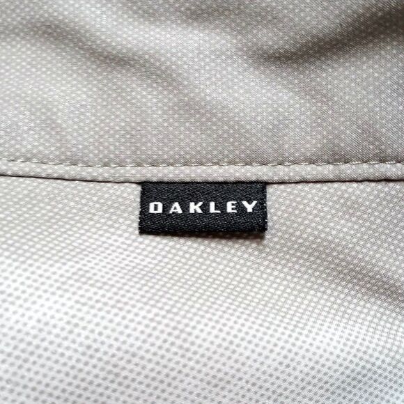 Oakley Performance Shorts Size 34 Golf Moisture Wicking Comfort Grey Ombre - Picture 3 of 7